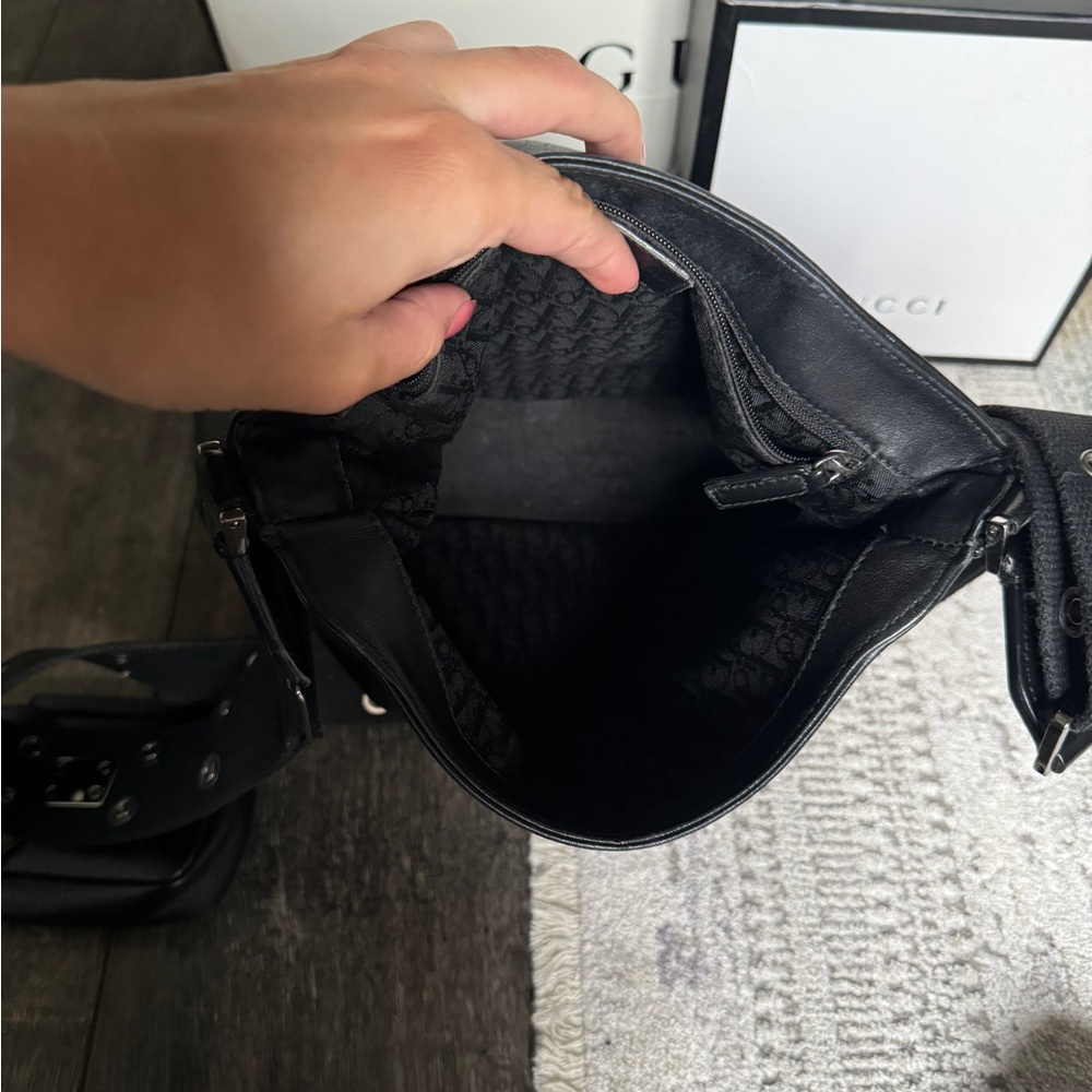 RARE Christian Dior Purse | Black leather Street Chic Columbus Messenger Bag - Picture 9 of 9